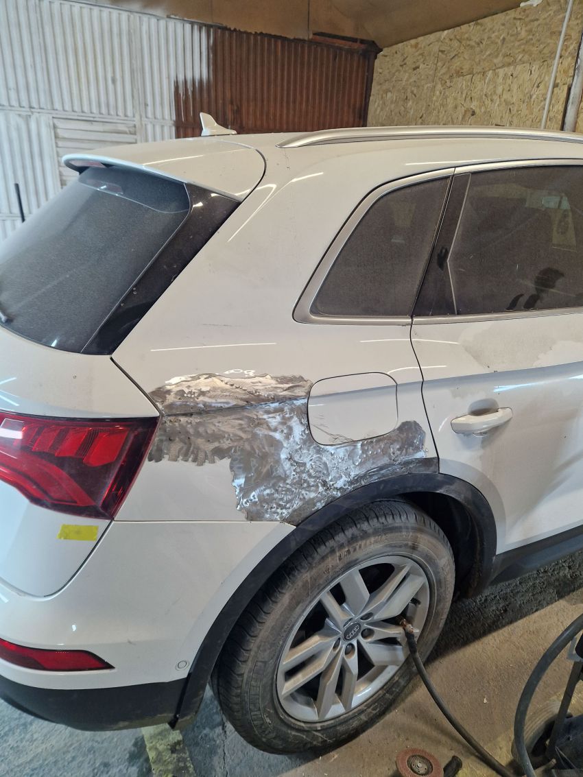 Vopsitorie auto Audi Q5